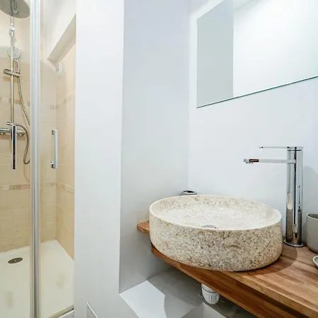 Cosy 4 People Near Montmartre And Opera